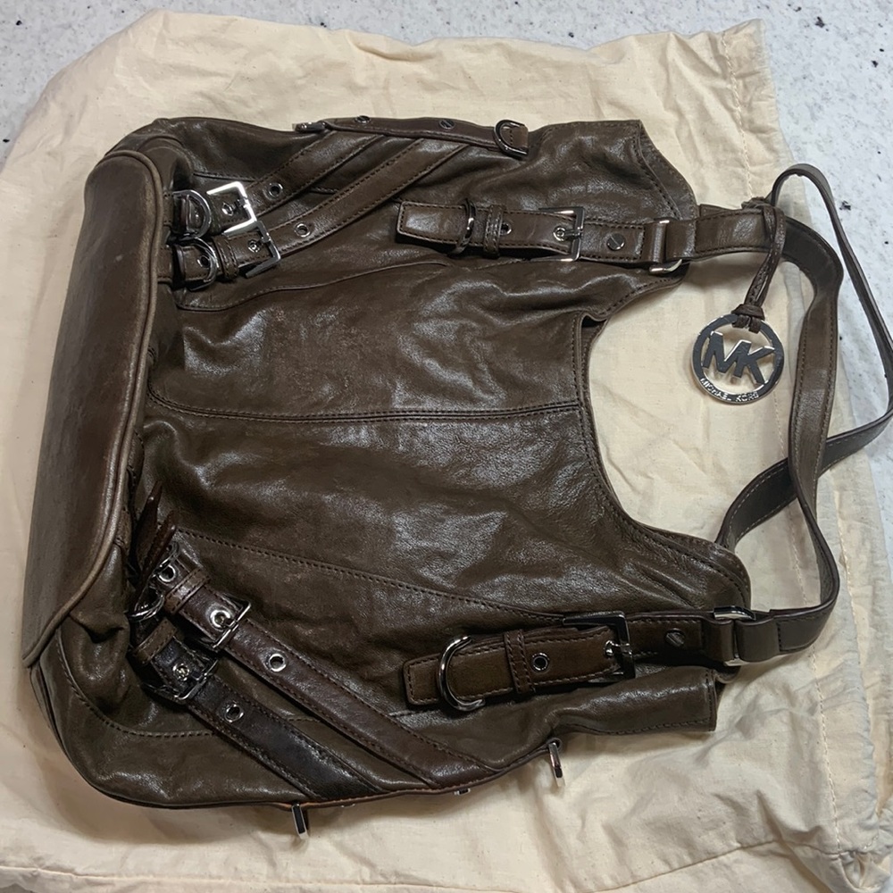 Authentic vintage Michael Kors olive green leather bag - Picture 2 of 9